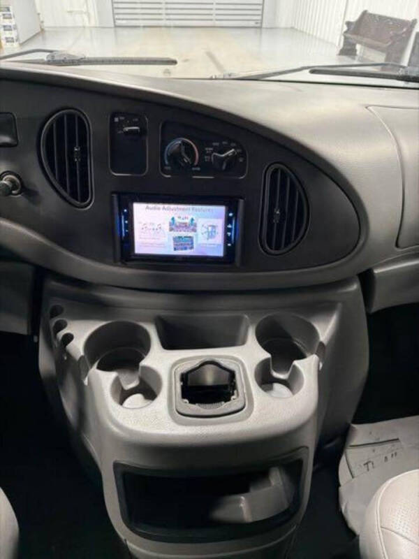 2003 Ford E-Series