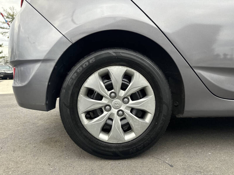 2017 Hyundai Accent SE
