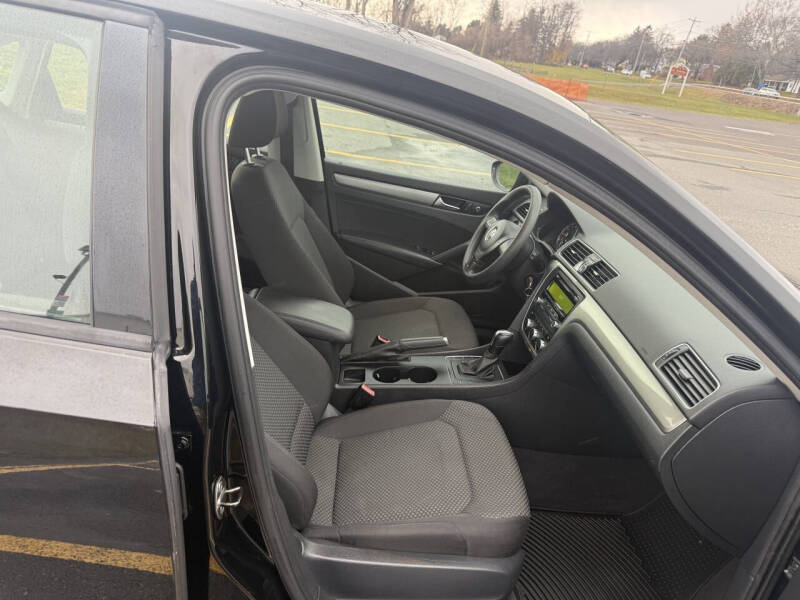 2012 Volkswagen Passat S PZEV