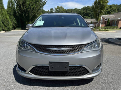 2017 Chrysler Pacifica Touring-L