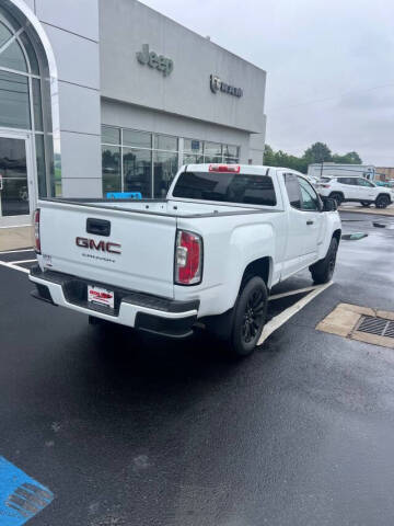 2022 GMC Canyon Elevation Standard
