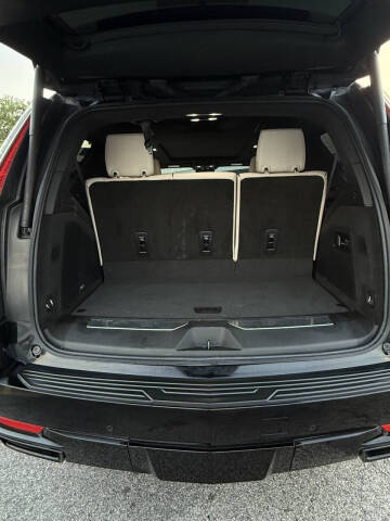 2023 Cadillac Escalade Sport