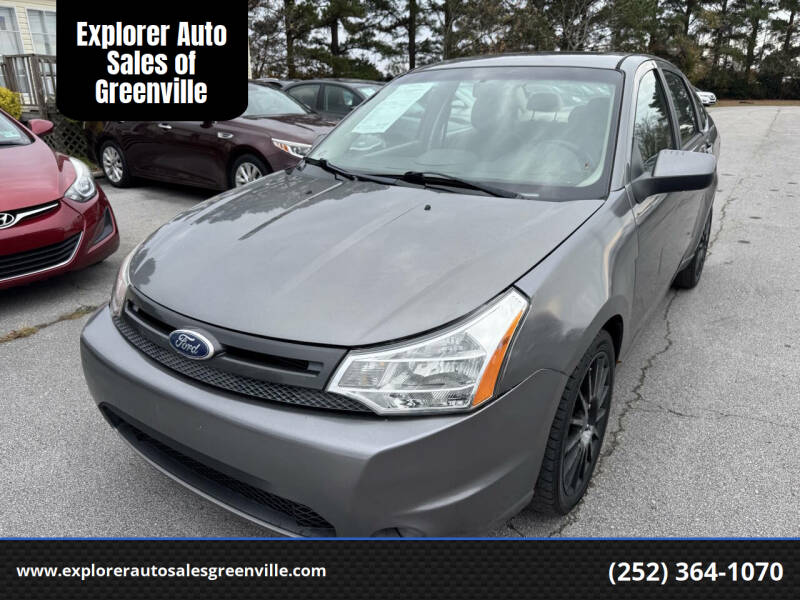 2011 Ford Focus SES's photo