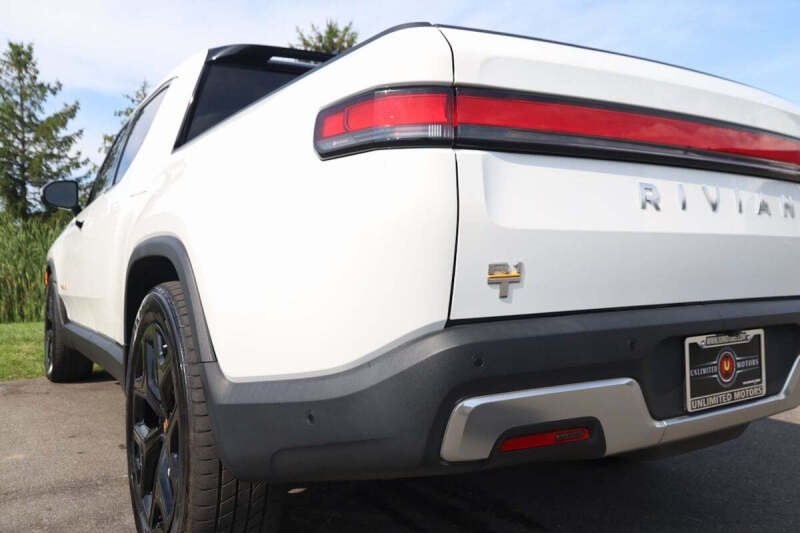 2022 Rivian R1T Adventure