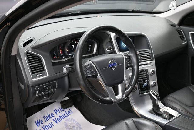 2017 Volvo XC60 T6 Dynamic