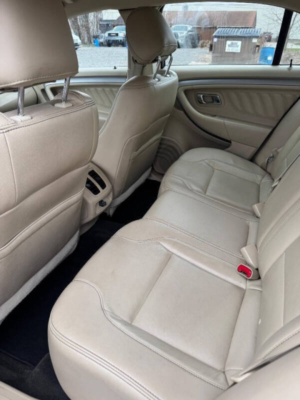2013 Ford Taurus SEL