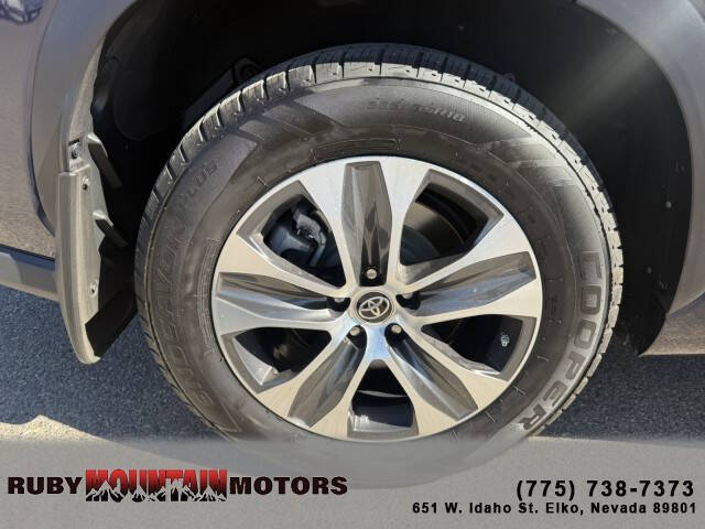 2022 Toyota Highlander XLE