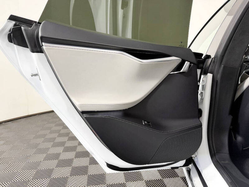 2016 Tesla Model S