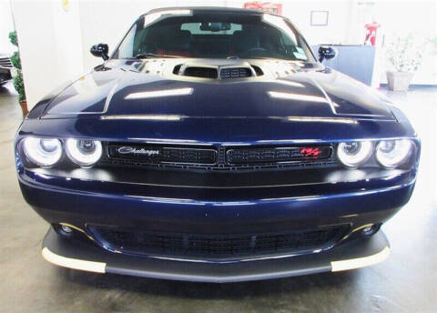 2016 Dodge Challenger 392 HEMI Scat Pack Shaker