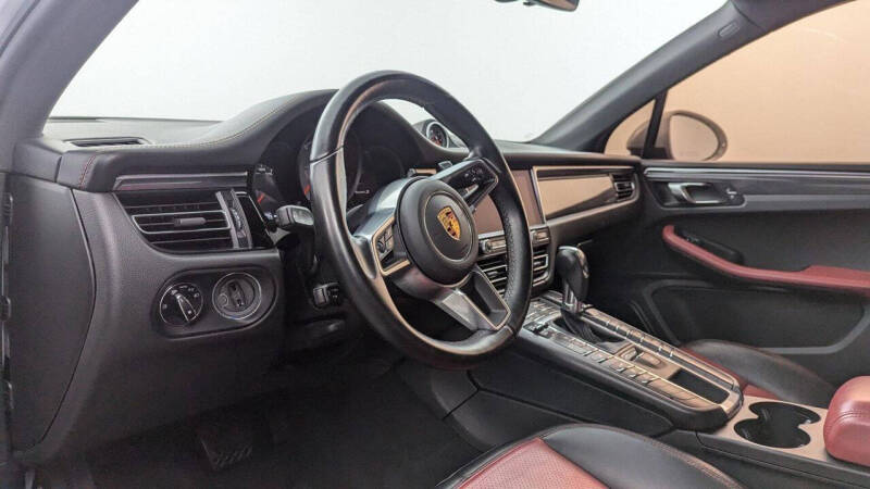 2021 Porsche Macan S