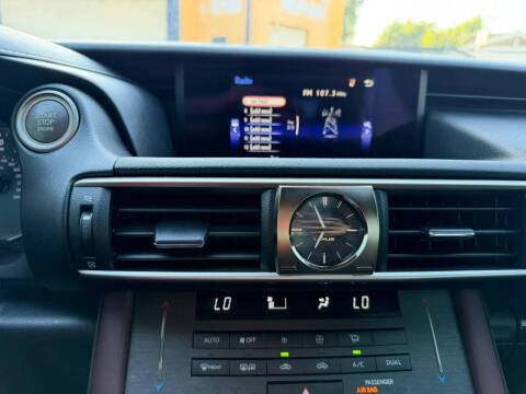 2020 Lexus IS 300