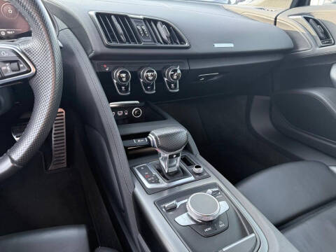 2022 Audi R8 5.2 V10 performance