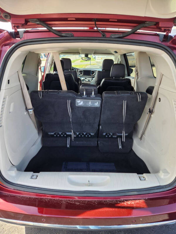 2017 Chrysler Pacifica Touring Plus