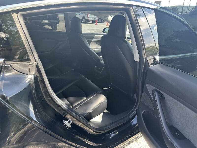 2019 Tesla Model 3 Mid Range