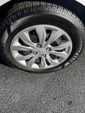 2018 Hyundai Accent SE