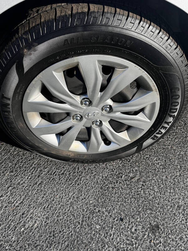 2018 Hyundai Accent SE