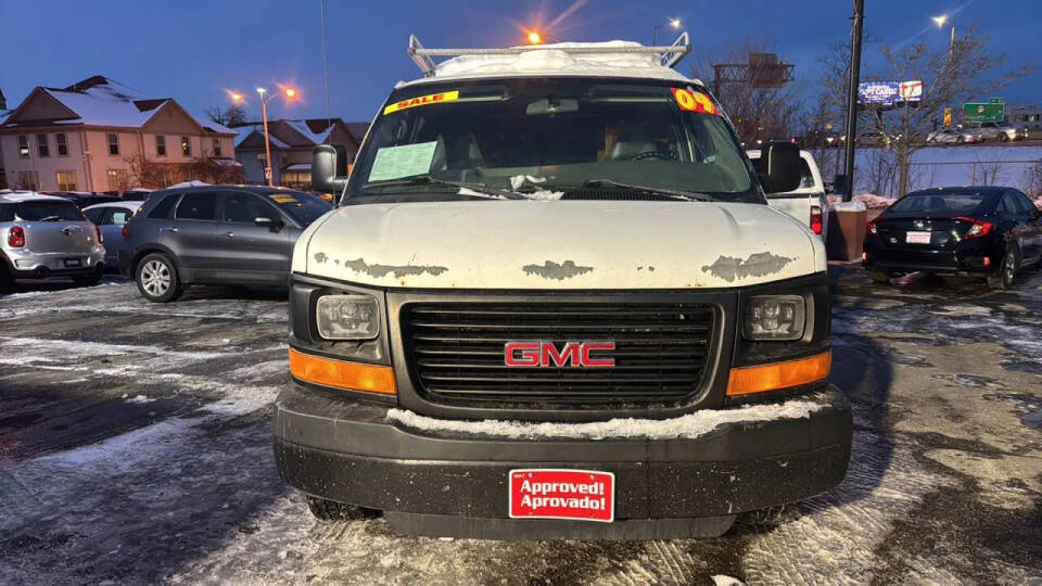 2009 GMC Savana Cargo Base's photo