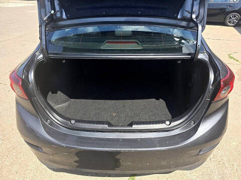 2015 Mazda MAZDA3 i Sport