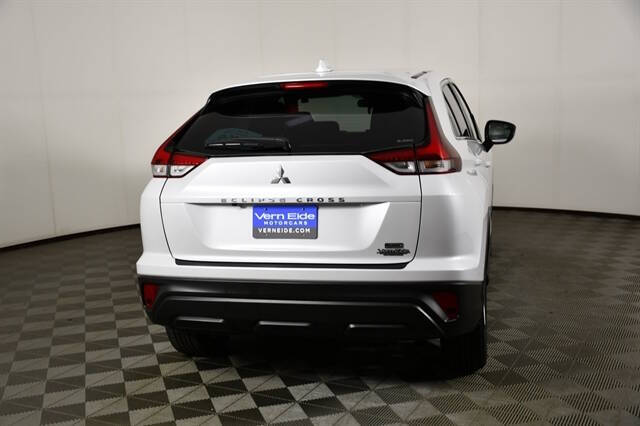2023 Mitsubishi Eclipse Cross LE