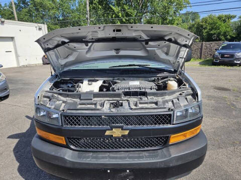 2024 Chevrolet Express 2500