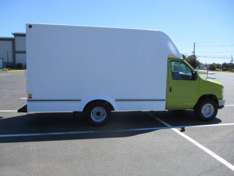 2013 Ford E-Series E-350 SD