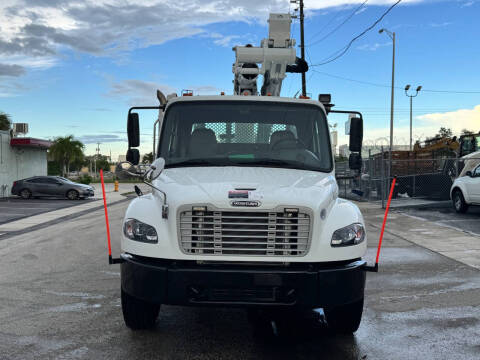 2018 Freightliner M2 106