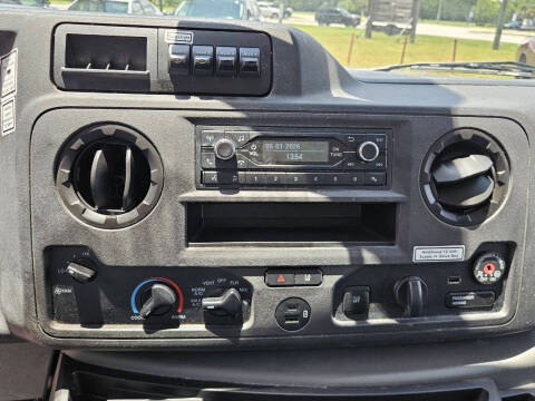 2022 Ford E-Series E-350 SD