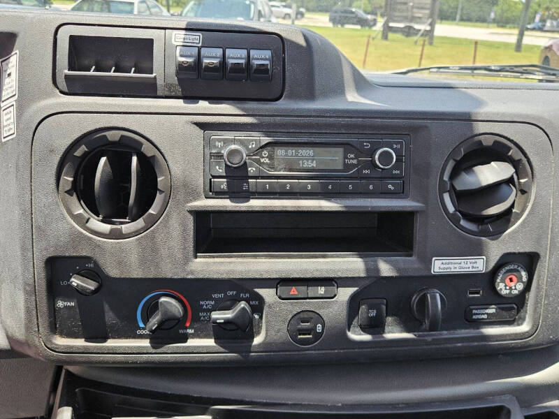 2022 Ford E-Series E-350 SD