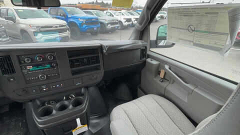 2025 Chevrolet Express 2500