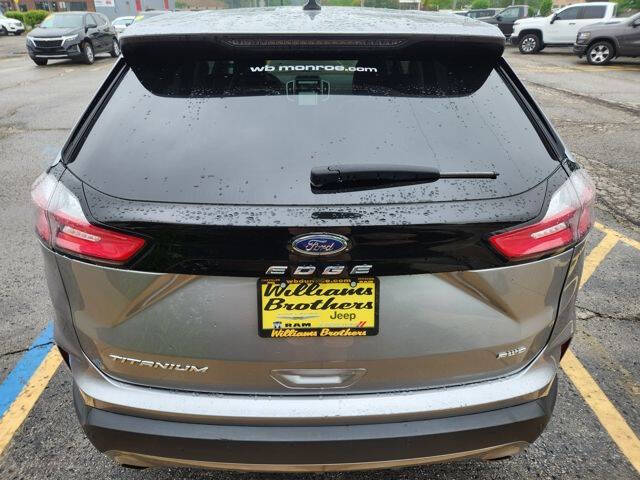 2024 Ford Edge Titanium