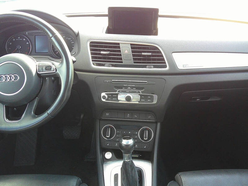 2018 Audi Q3 2.0T quattro Premium Plus