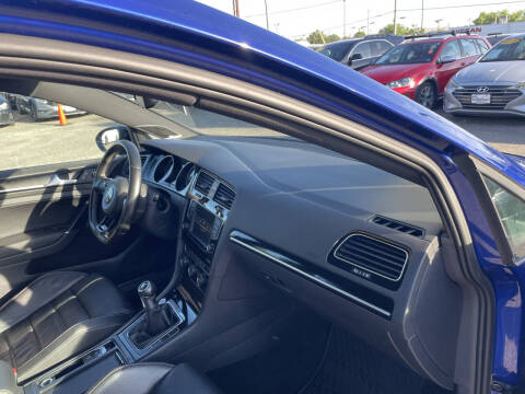 2016 Volkswagen Golf R 4Motion