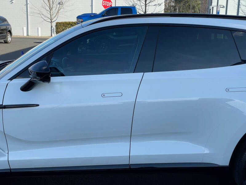 2023 Aston Martin DBX