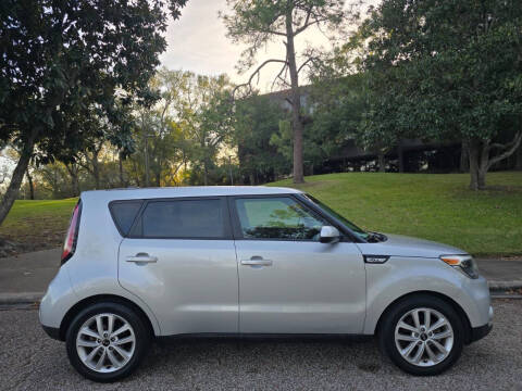 2018 Kia Soul +