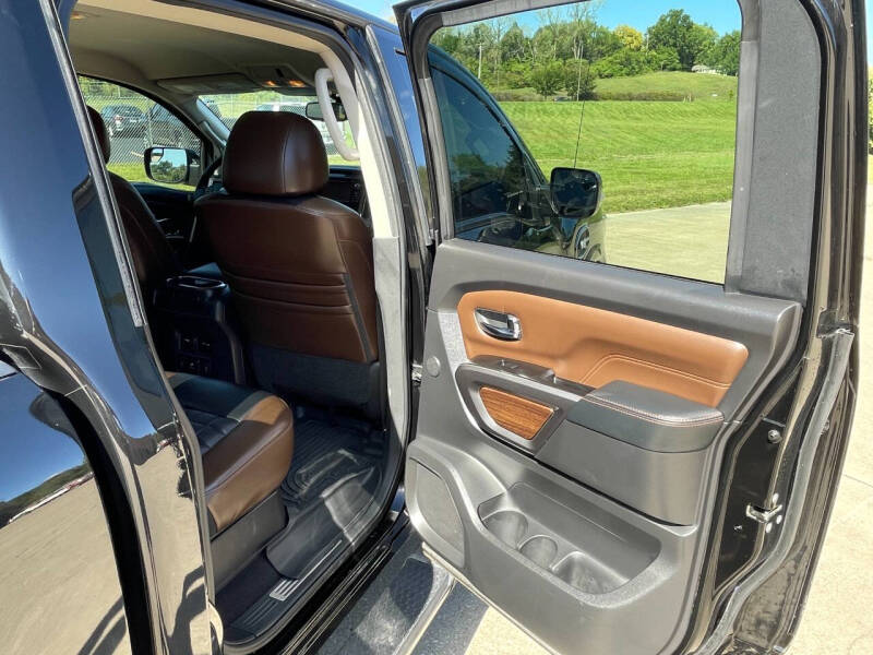 2017 Nissan Titan Platinum Reserve