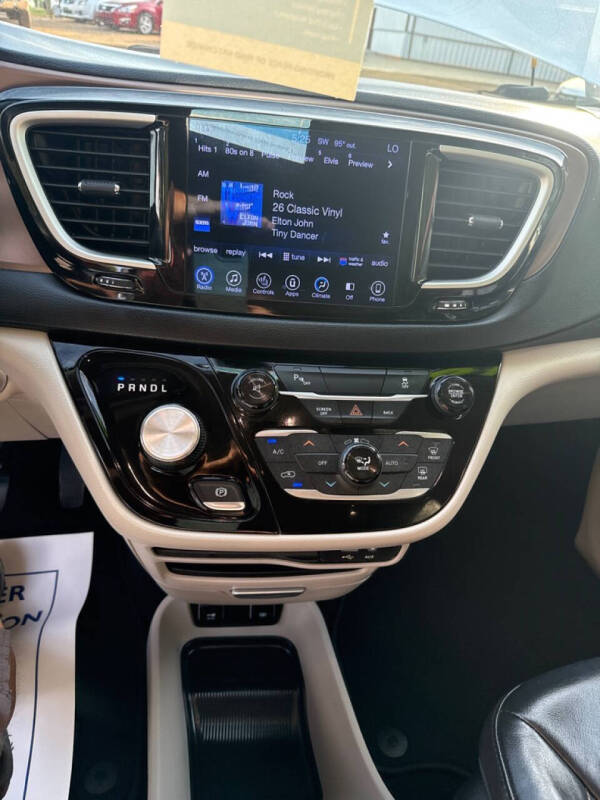 2017 Chrysler Pacifica Touring Plus