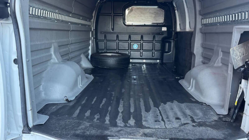 2021 Chevrolet Express 2500