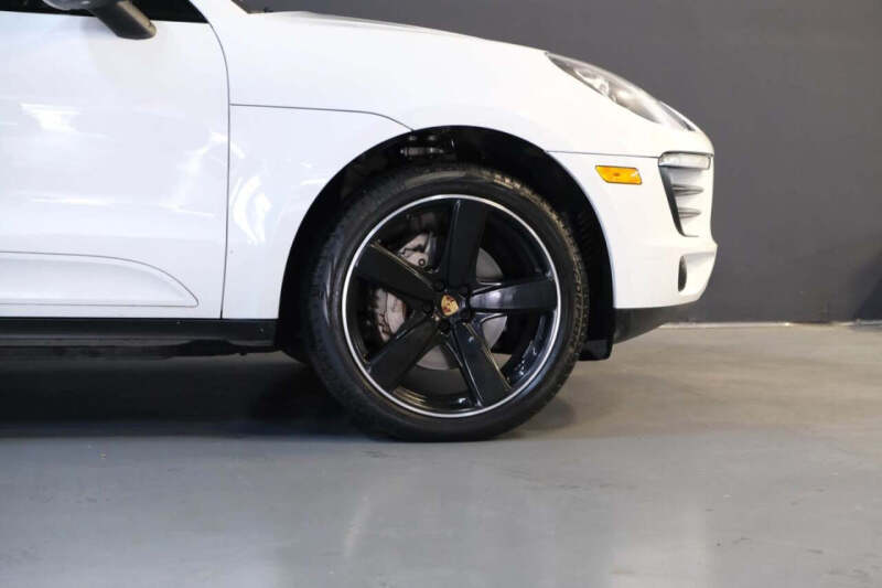 2017 Porsche Macan S