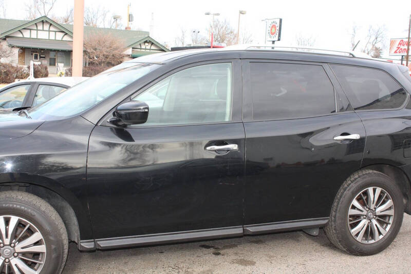 2018 Nissan Pathfinder Platinum