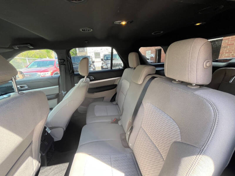 2018 Ford Explorer