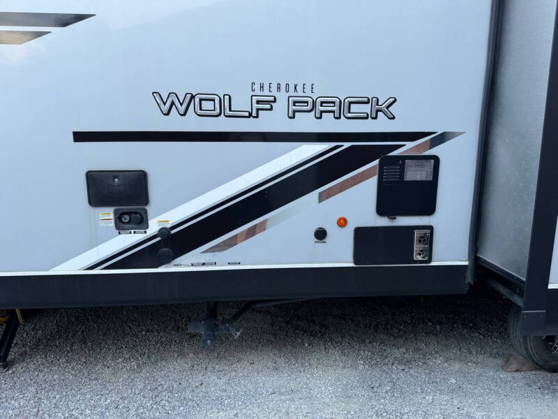 2020 Forest River Cherokee Wolfpack