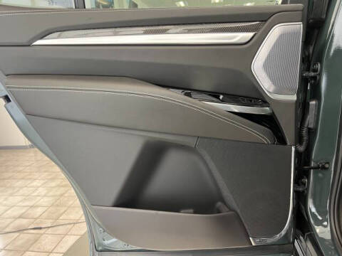 2025 Cadillac Escalade-V