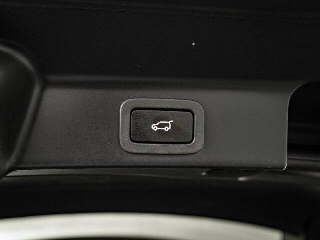 2020 Jaguar F-PACE S