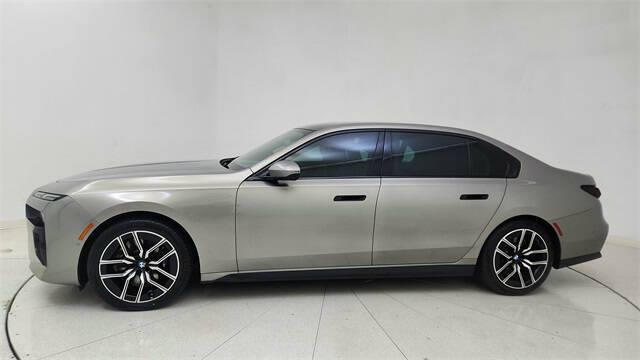 2023 BMW 7 Series 740i