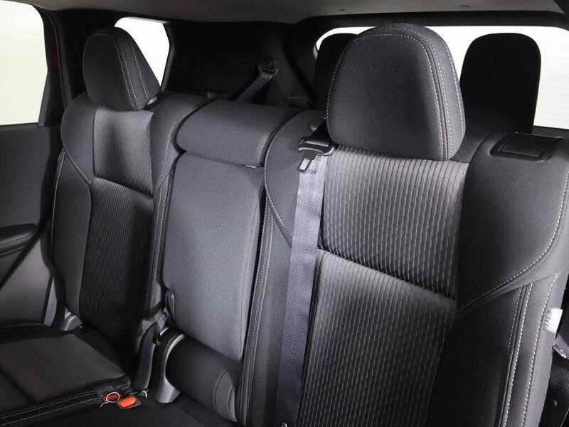 2025 Mitsubishi Outlander ES