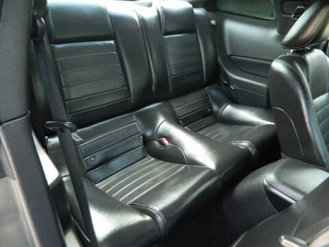 2005 Ford Mustang GT Premium