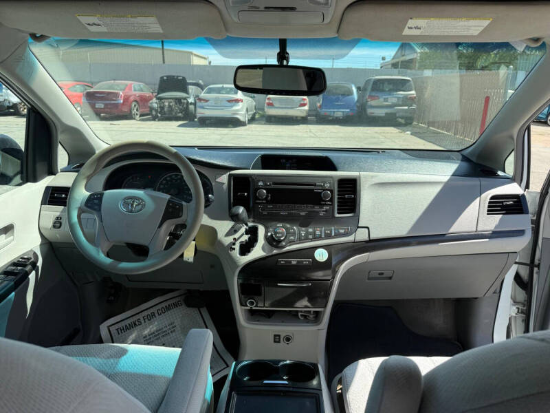 2014 Toyota Sienna