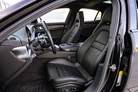 2023 Porsche Panamera 4