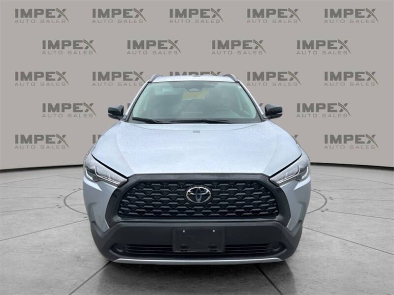 2025 Toyota Corolla Cross LE