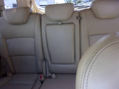 2008 Subaru Tribeca Ltd. 7-Pass.